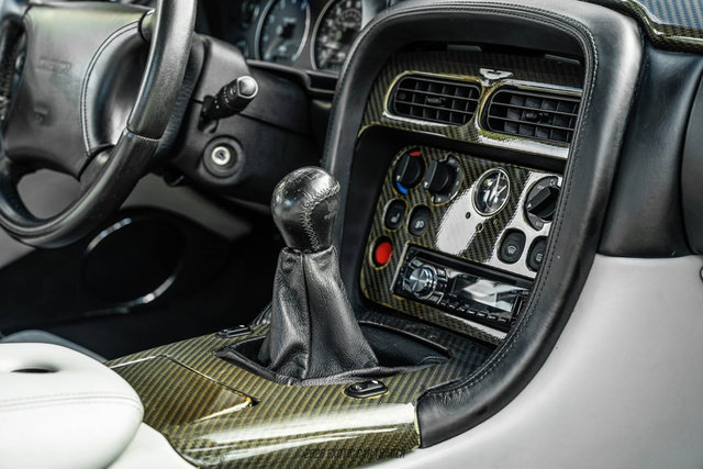 Used 2000 Aston Martin DB7 Vantage RWD image 32