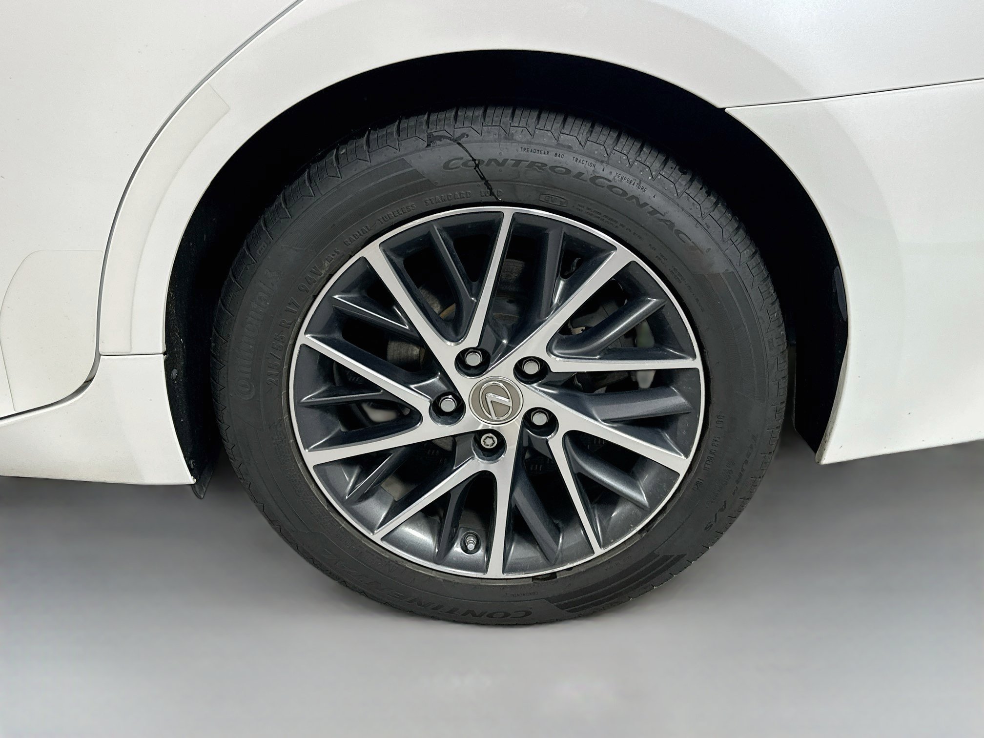 Used 2017 Lexus ES 350 w/ Luxury Package FWD image 31
