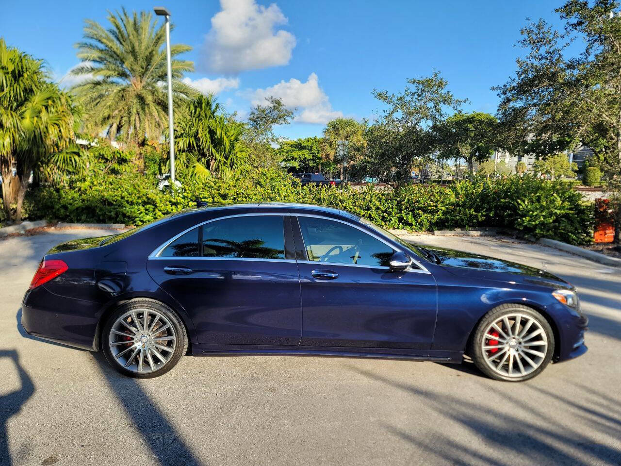 Used 2015 Mercedes-Benz S 550 Sedan image 5