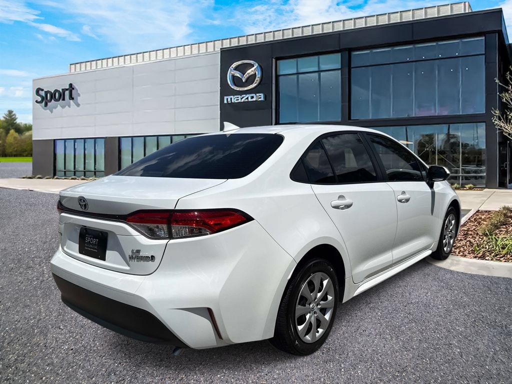 Used 2023 Toyota Corolla LE FWD image 3