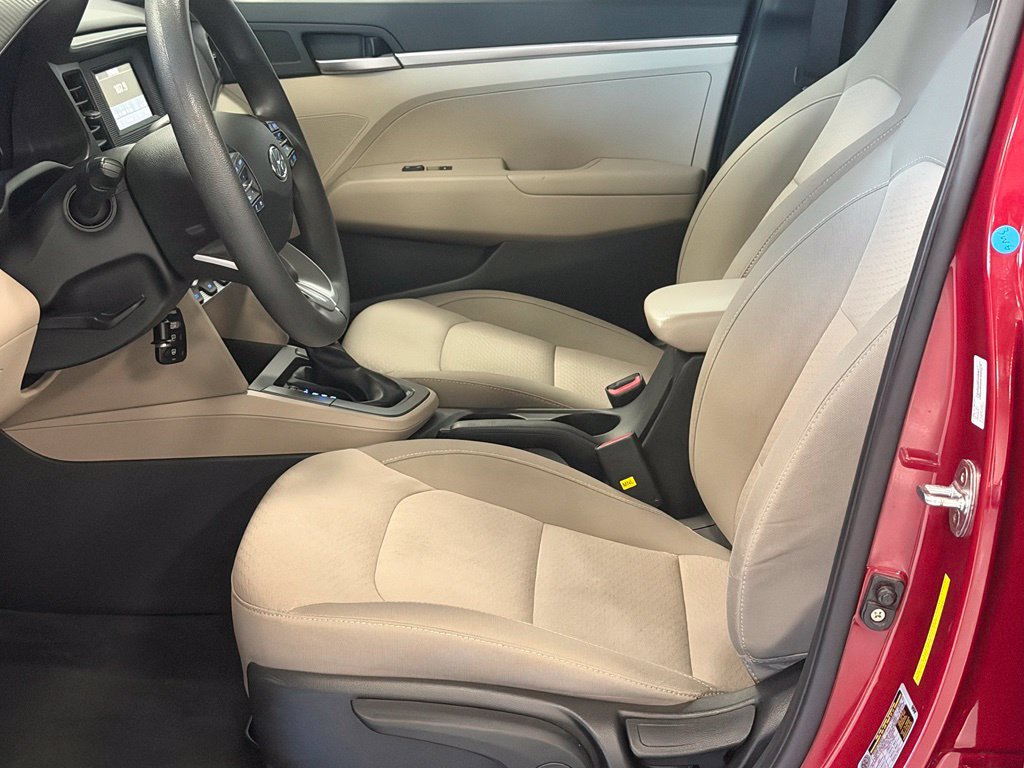 Used 2020 Hyundai Elantra SE FWD image 12