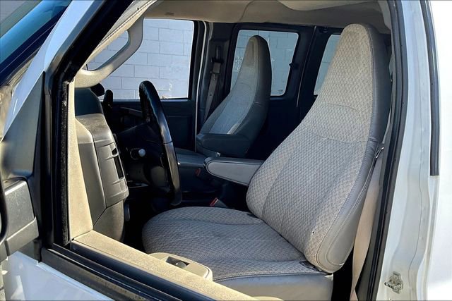 Used 2020 Chevrolet Express 3500 LS image 26