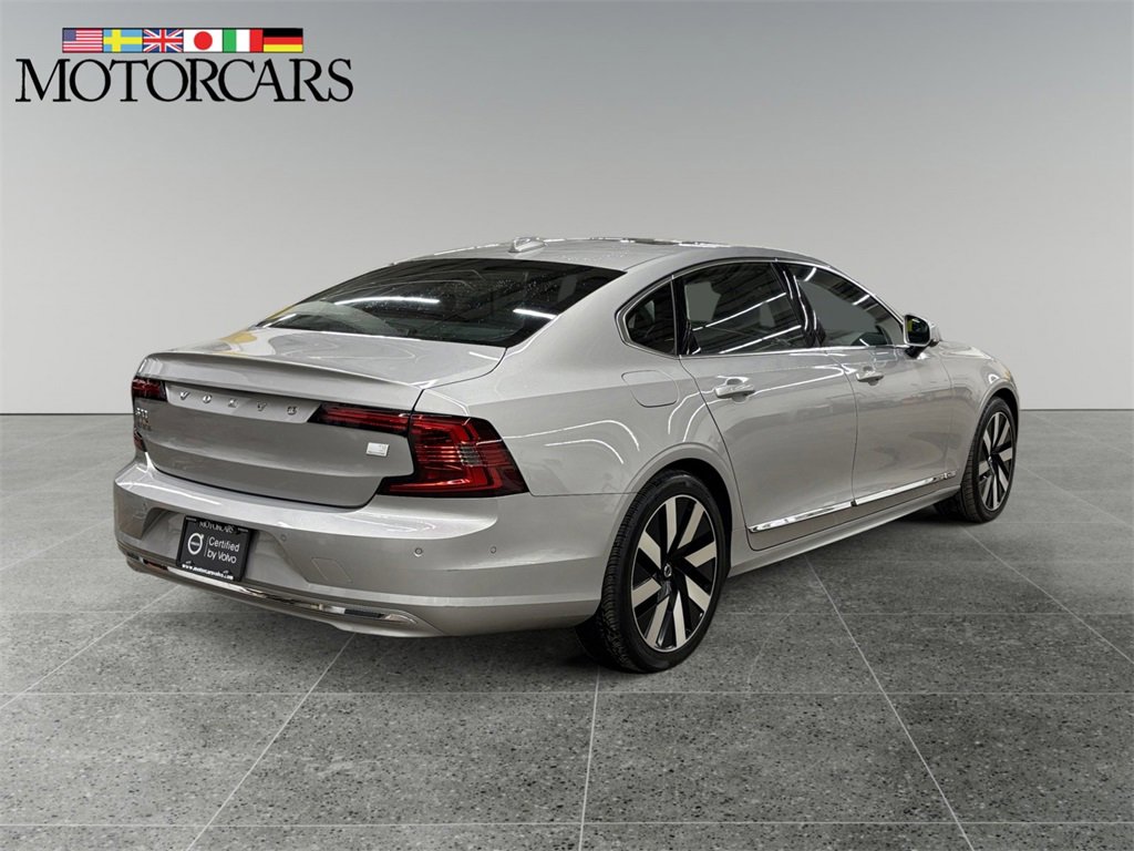 Certified 2024 Volvo S90 T8 Ultimate image 3