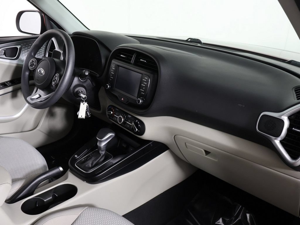 Used 2021 Kia Soul LX FWD image 24