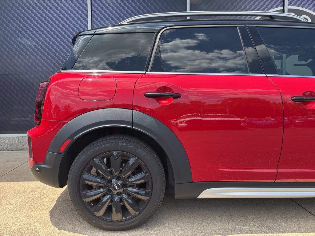 Used 2024 MINI Cooper Countryman S w/ Premium Package FWD image 5