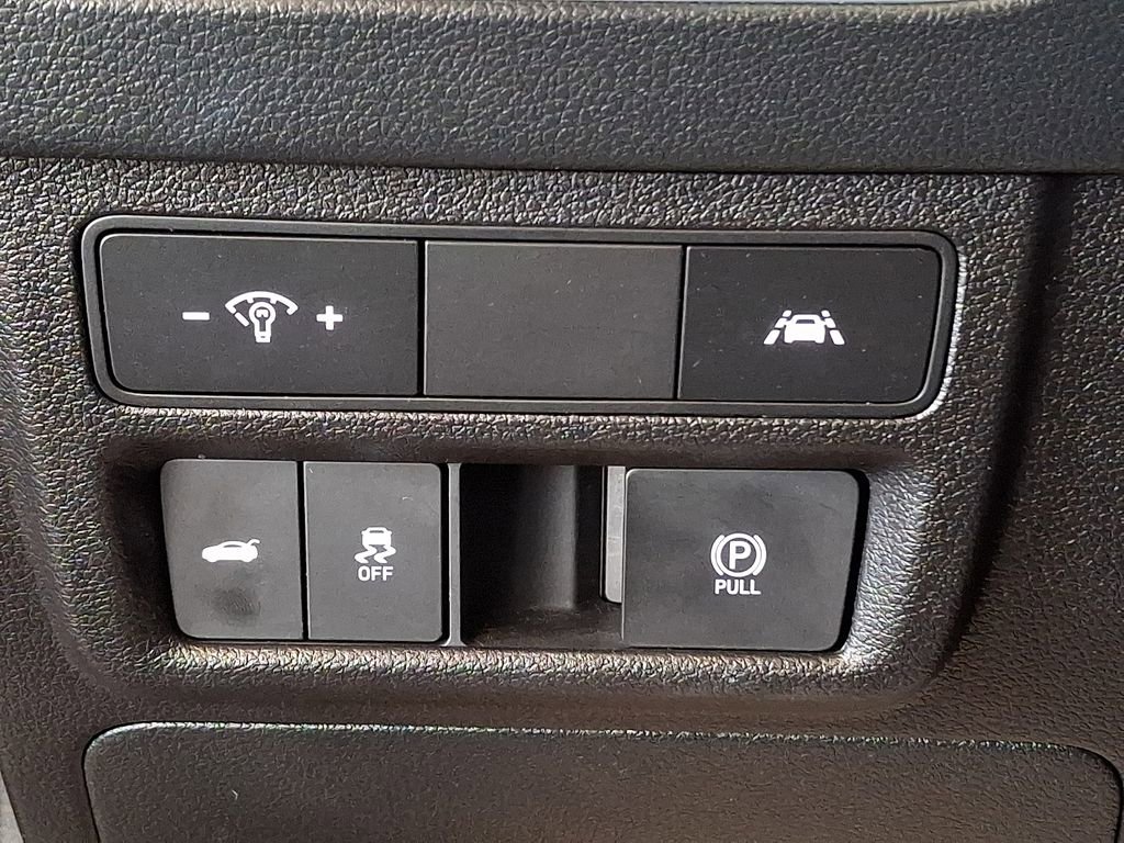 Used 2022 Hyundai Sonata SEL w/ Winter Weather Package image 29