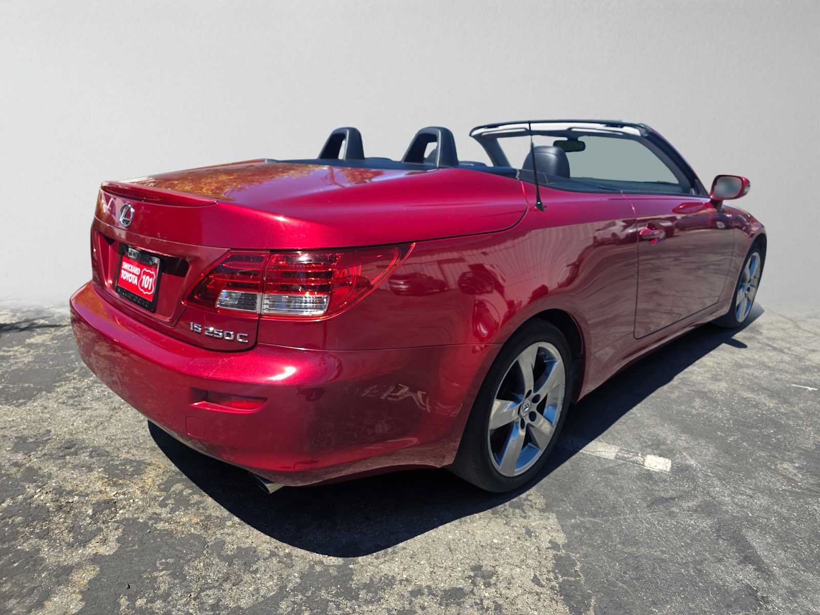 Used 2011 Lexus IS 250C RWD image 22