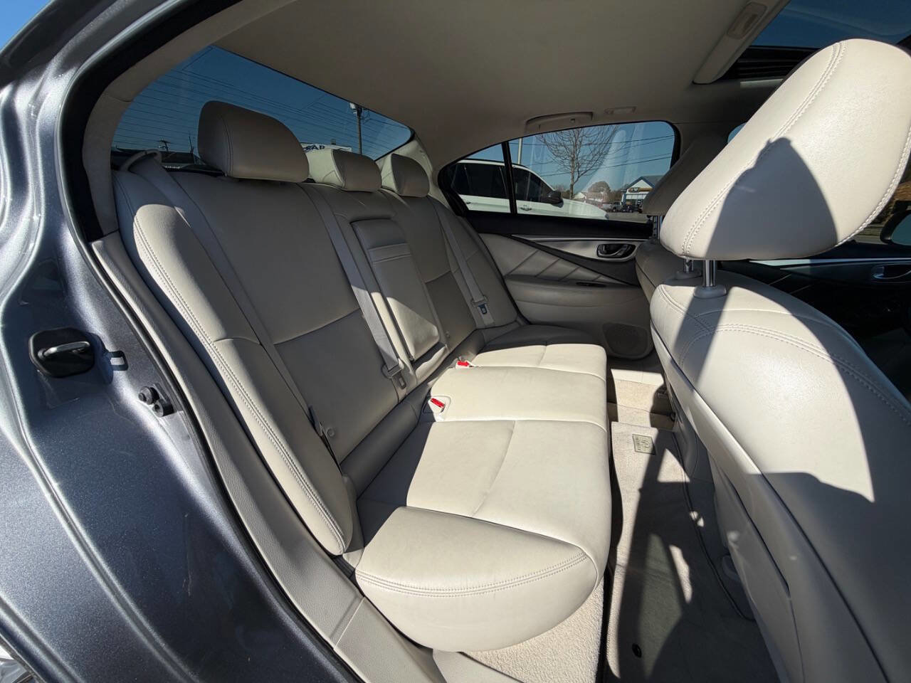 Used 2014 INFINITI Q50 Premium w/ Navigation Package AWD/4WD image 31