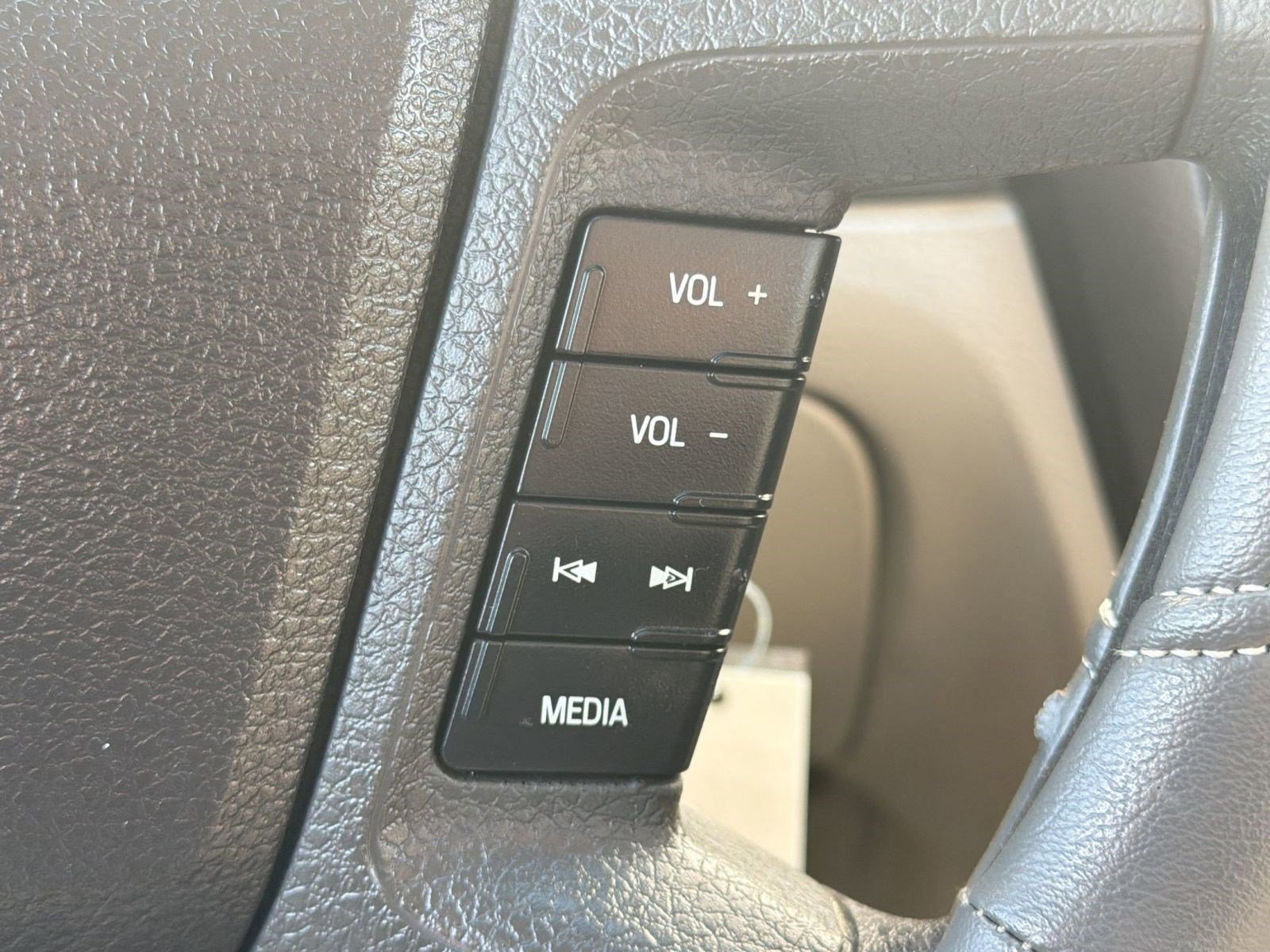 Used 2008 Ford Fusion SE FWD image 26