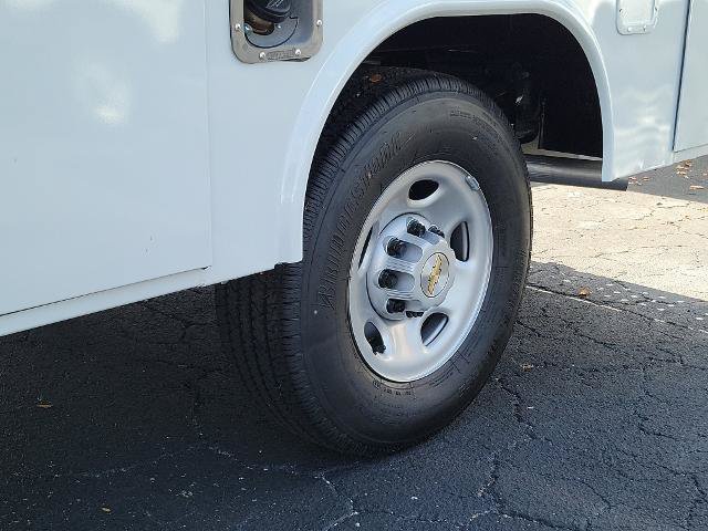 New 2025 Chevrolet Express 3500 w/ Power Convenience Package RWD image 12