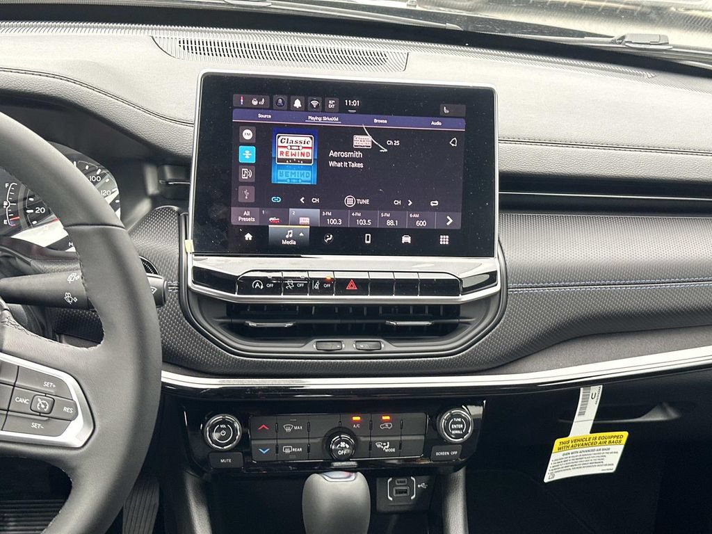 New 2026 Jeep Compass Latitude AWD/4WD image 21