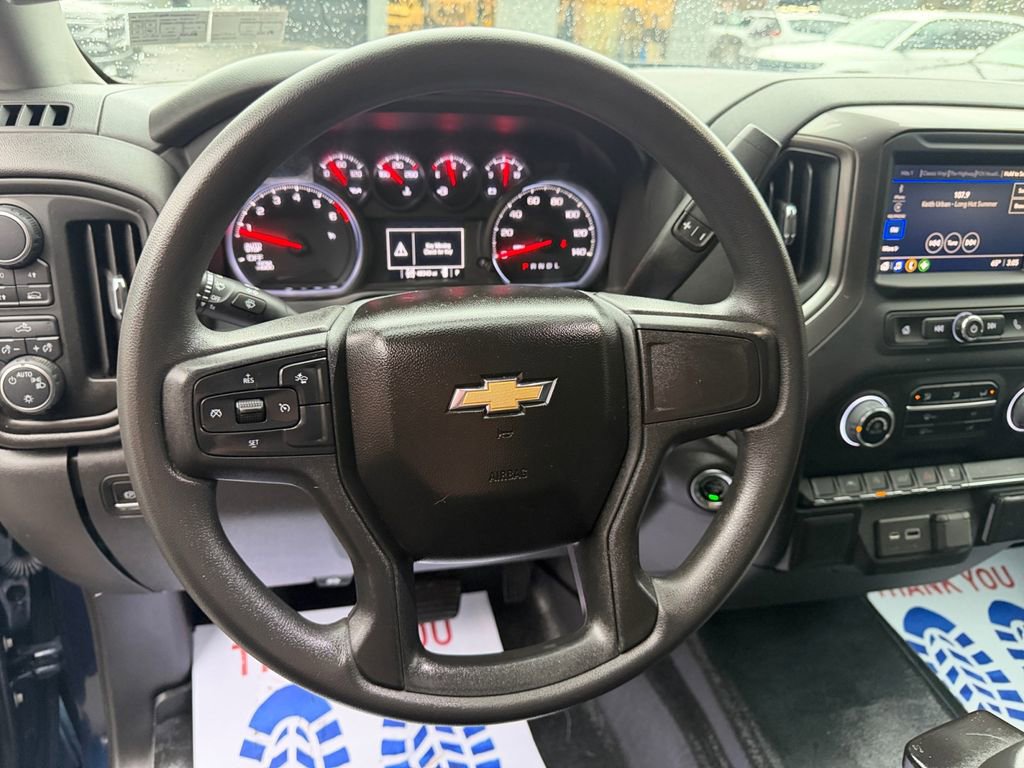 Used 2023 Chevrolet Silverado 1500 Custom image 15