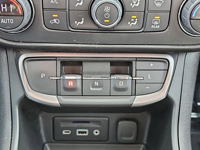 Used 2022 GMC Terrain AT4 w/ Tech Package image 13