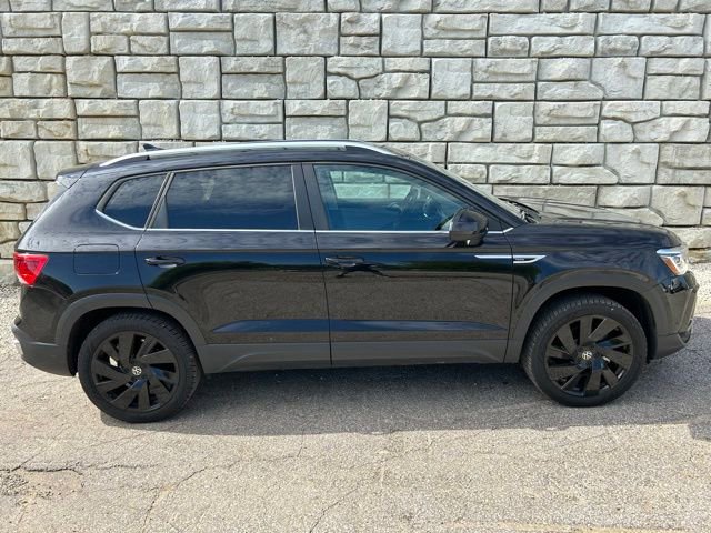 Used 2024 Volkswagen Taos SEL AWD/4WD image 6