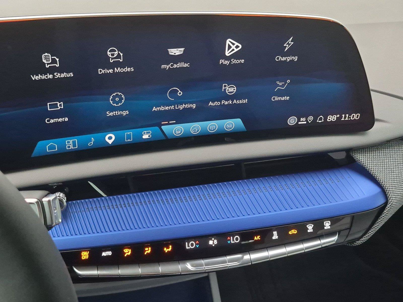 New 2027 Cadillac Optiq Luxury RWD image 18