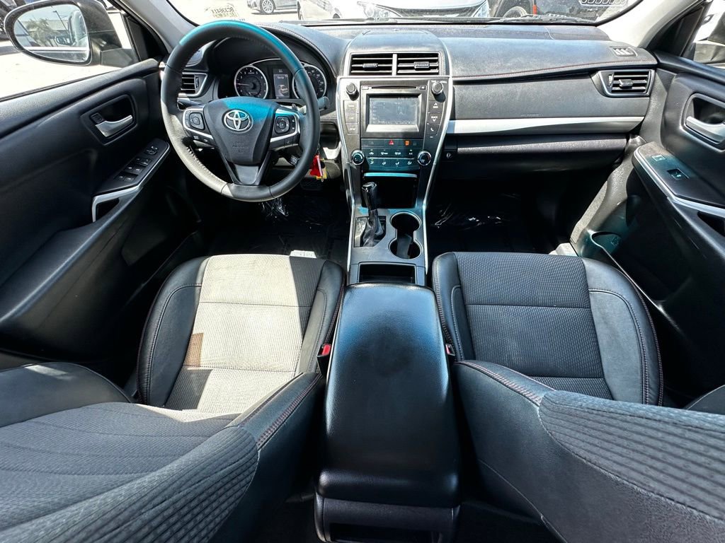 Used 2017 Toyota Camry SE FWD image 16