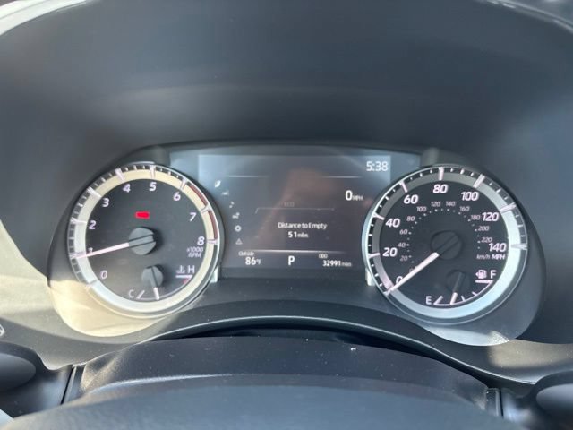 Used 2023 Toyota Highlander XLE AWD/4WD image 13
