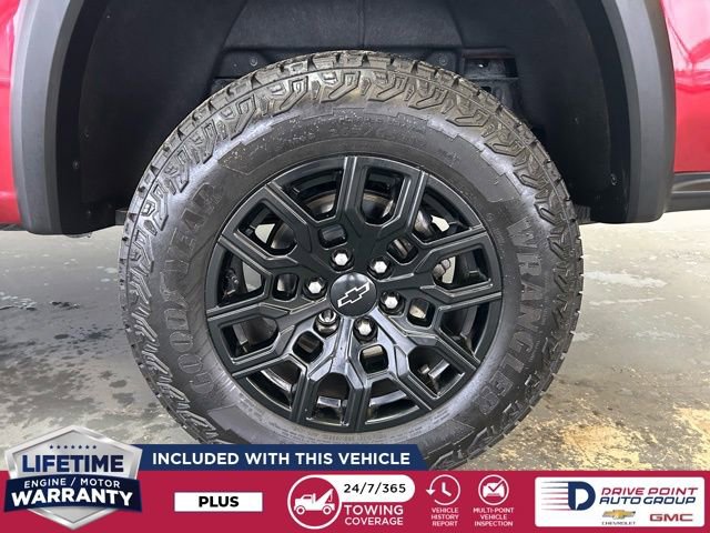 Used 2024 Chevrolet Colorado Trail Boss image 10