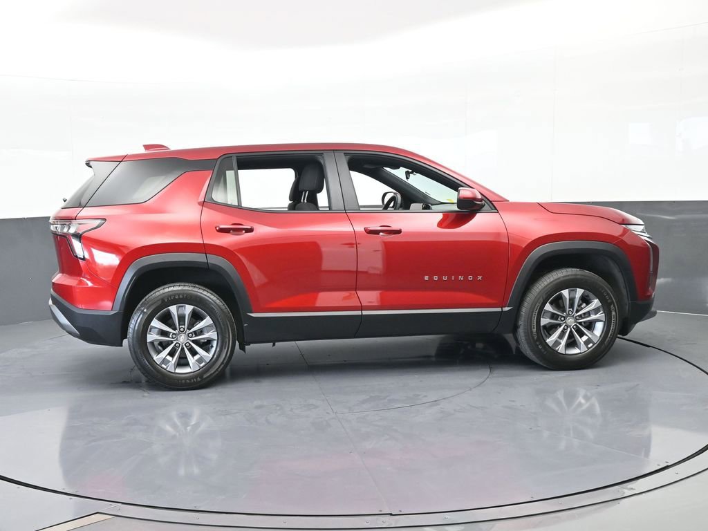 Used 2025 Chevrolet Equinox LT image 7