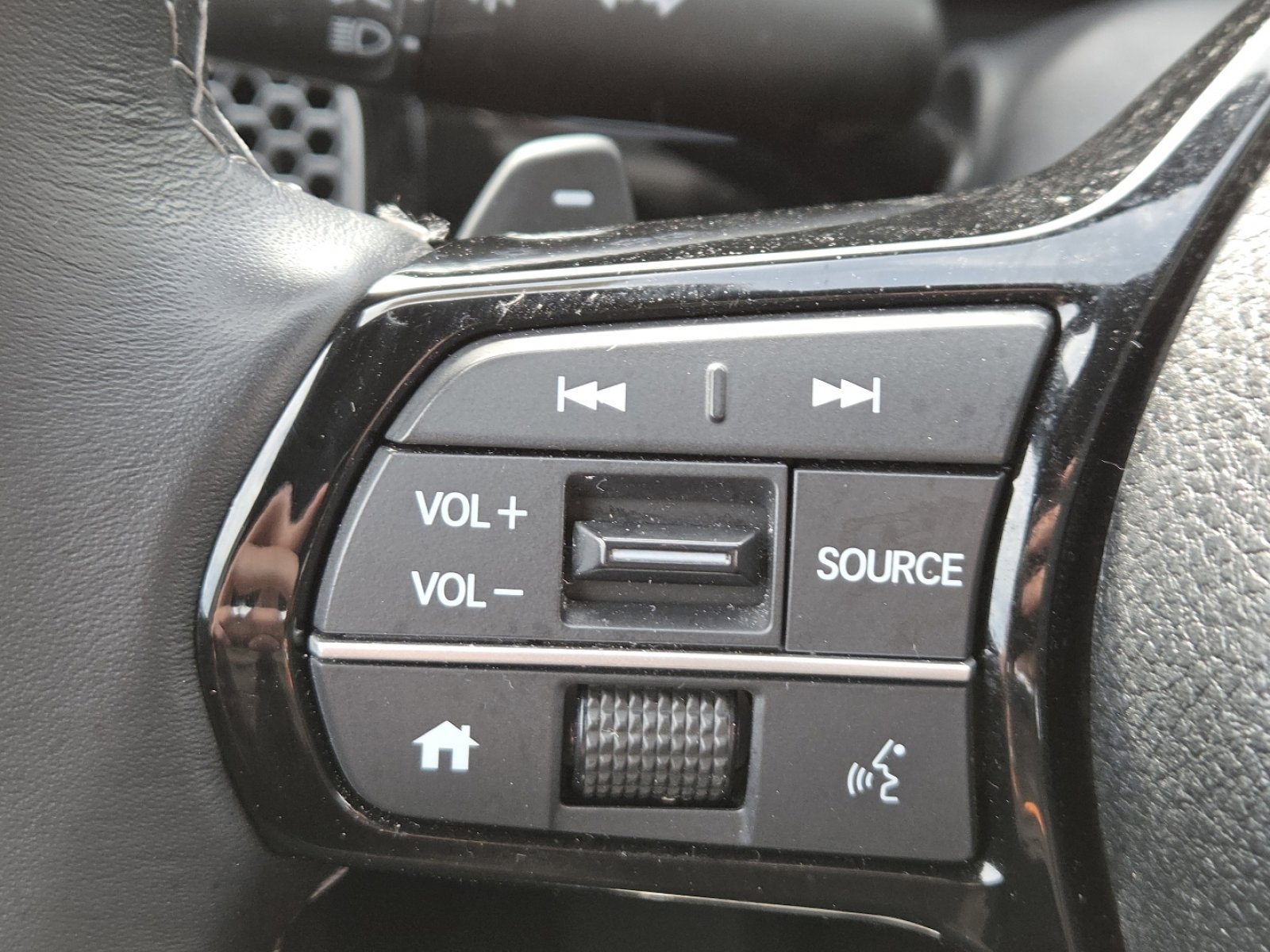 Used 2025 Honda Civic Sport image 30