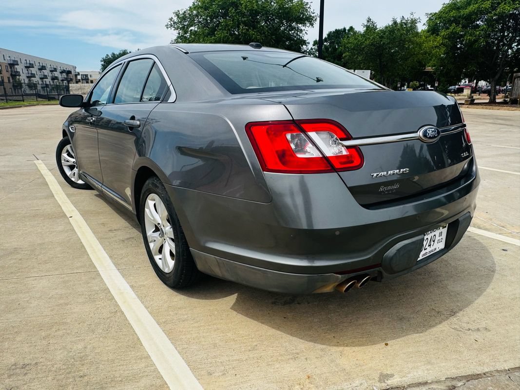 Used 2011 Ford Taurus SEL w/ 201A Rapid Spec Order Code FWD image 4