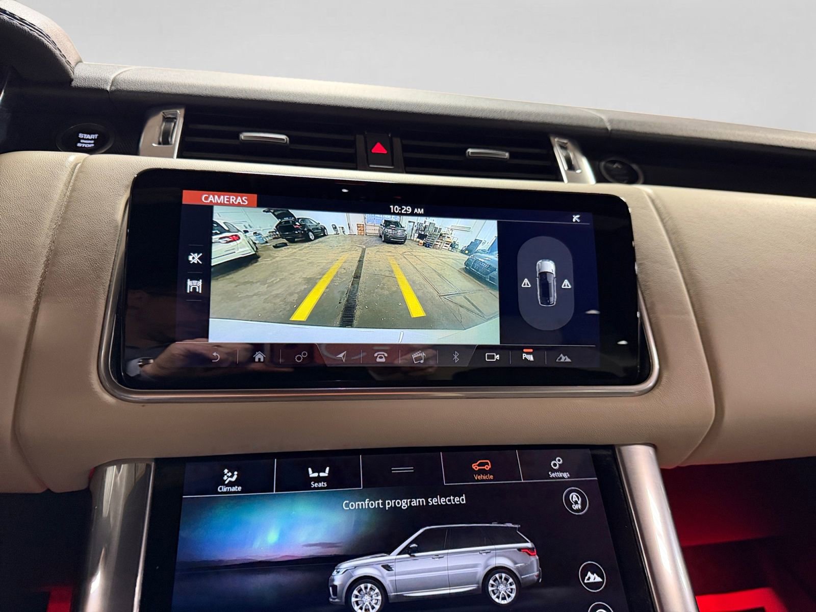 Used 2019 Land Rover Range Rover Sport HST image 31