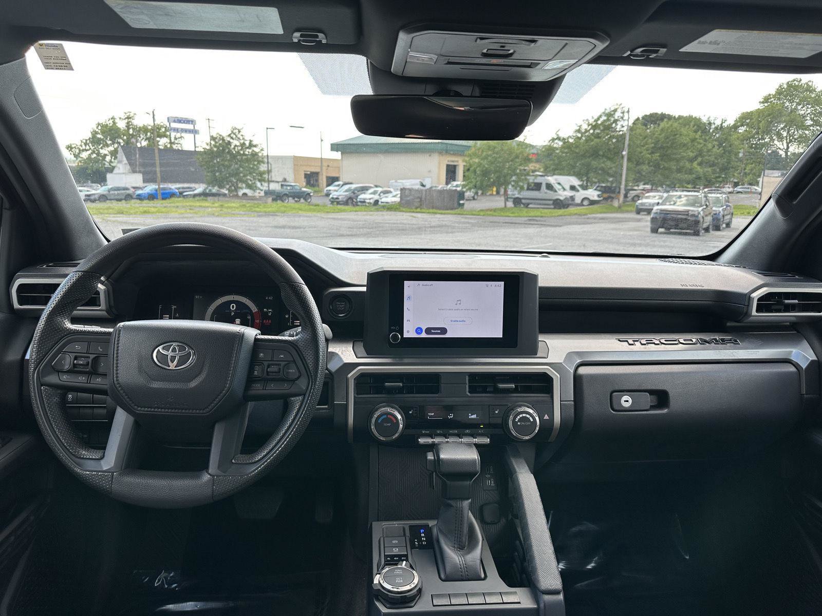 Used 2024 Toyota Tacoma SR5 AWD/4WD image 20