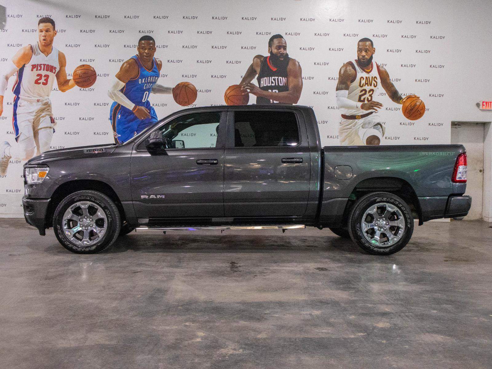 Used 2023 RAM 1500 Big Horn AWD/4WD image 17