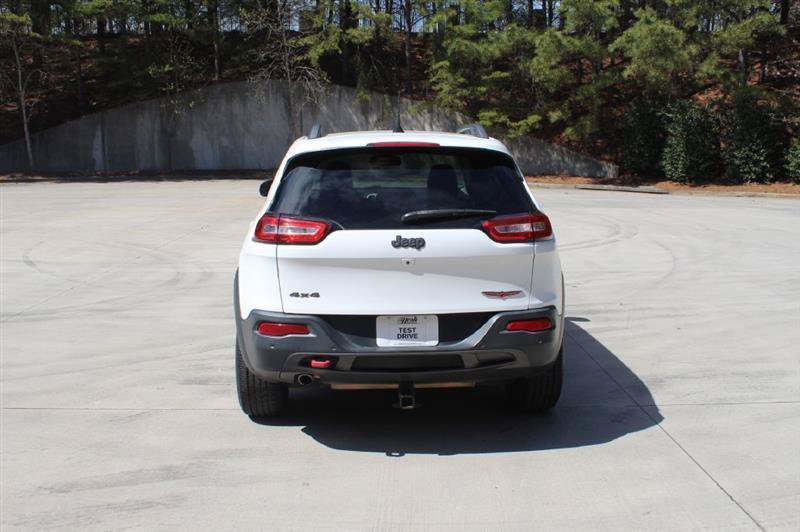 Used 2018 Jeep Cherokee Trailhawk AWD/4WD image 4