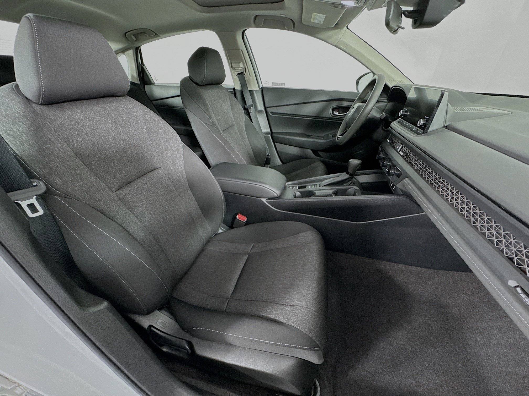 Certified 2024 Honda Accord EX image 27