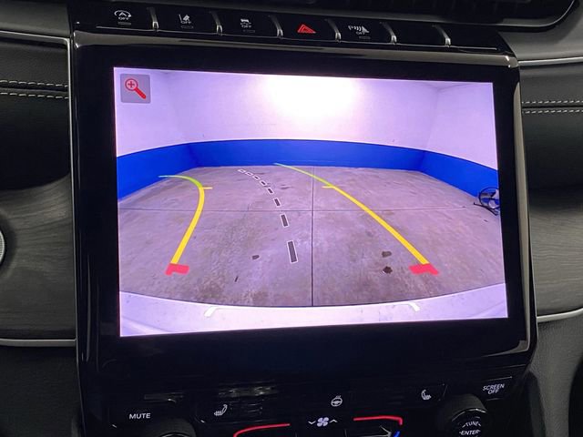 New 2025 Jeep Grand Cherokee L Limited w/ Black Appearance Package image 10