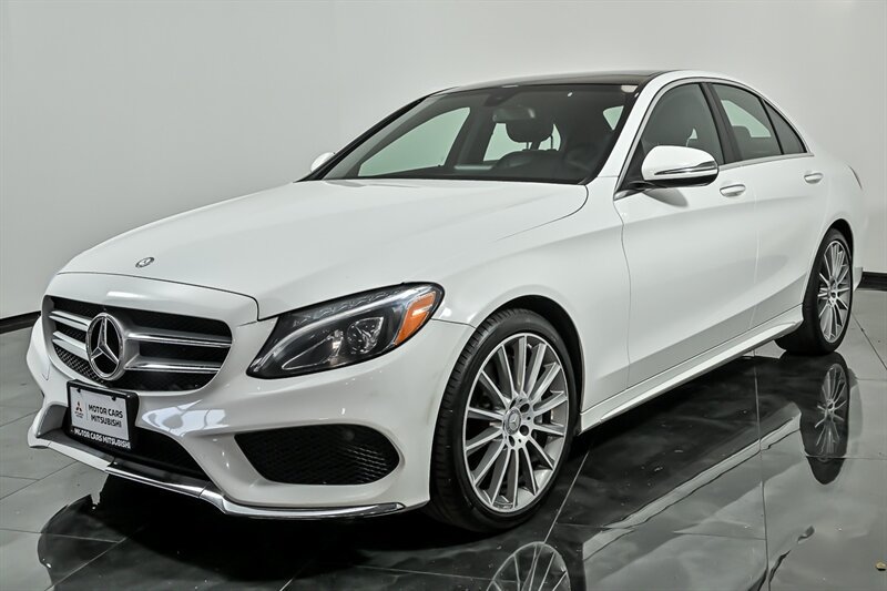 Used 2016 Mercedes-Benz C 300 4MATIC Sedan image 5
