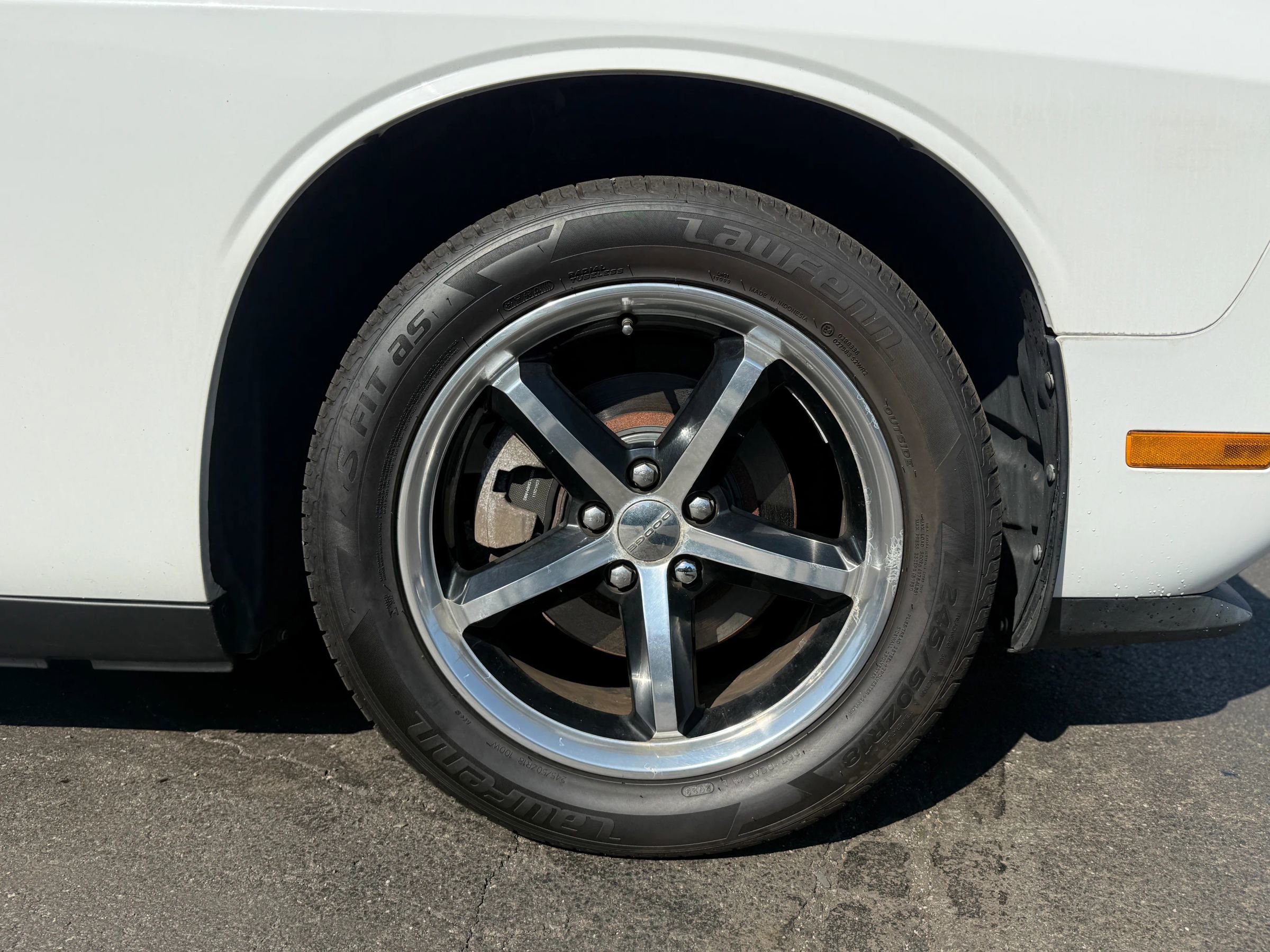 Used 2011 Dodge Challenger image 11