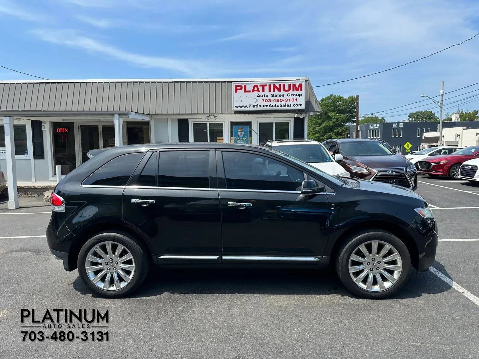 Used 2014 Lincoln MKX AWD w/ Equipment Group 102A image 2