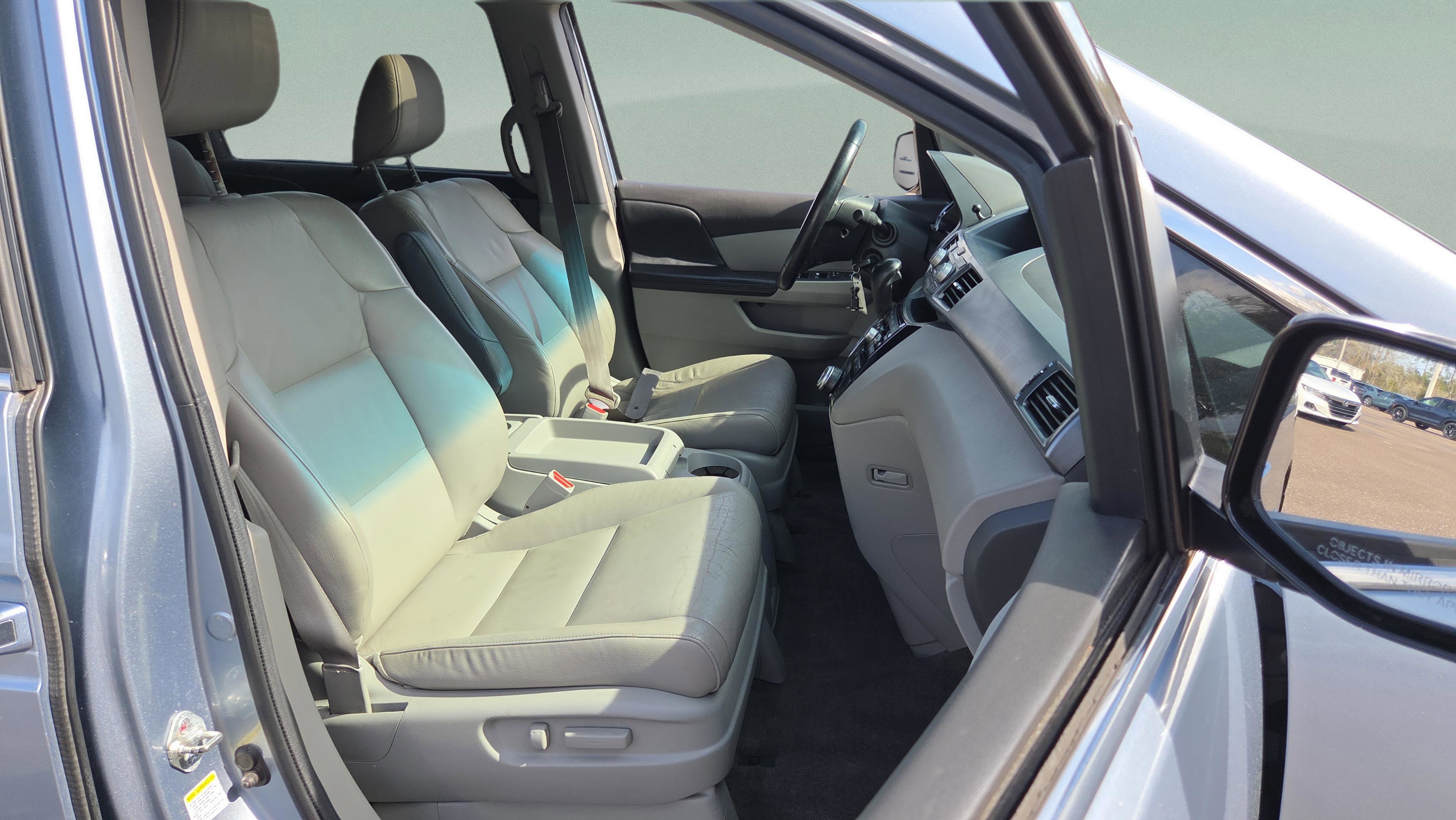 Used 2011 Honda Odyssey EX-L image 18