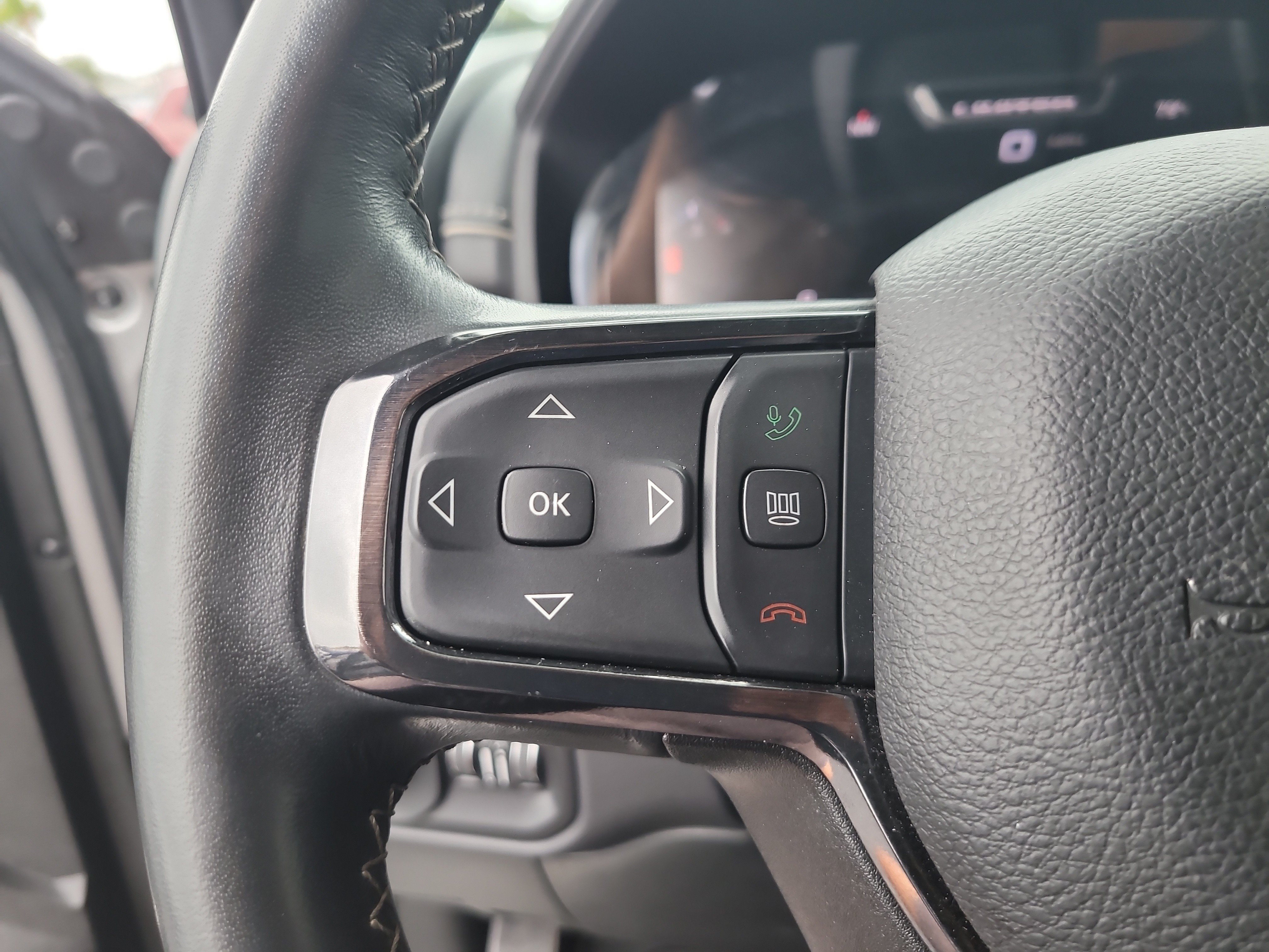 Used 2023 RAM 3500 Limited AWD/4WD image 28
