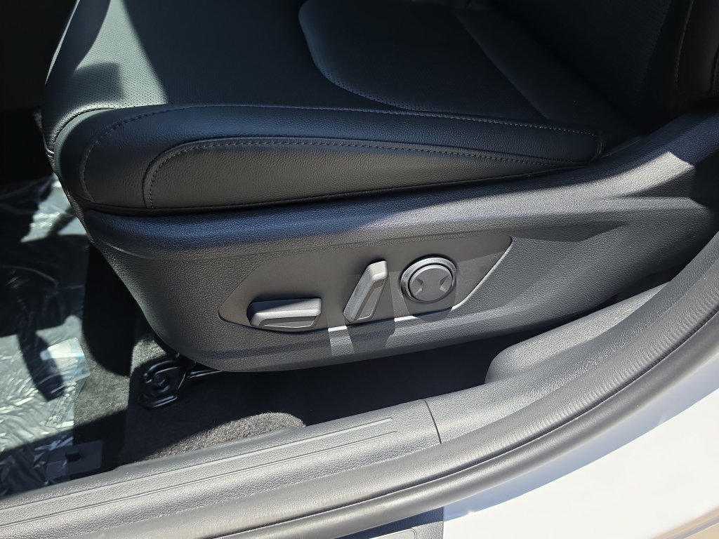 New 2026 Kia Sportage EX AWD/4WD image 21