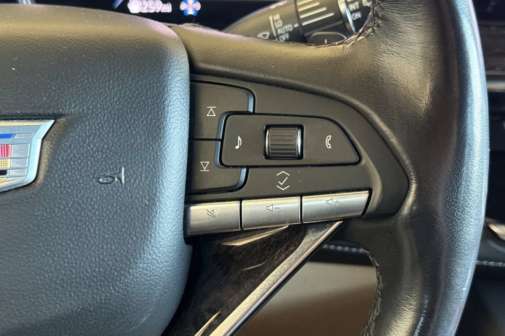 Used 2023 Cadillac Escalade Premium Luxury w/ Performance Package AWD/4WD image 31