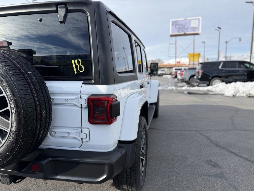 Used 2023 Jeep Wrangler Sahara w/ Cold Weather Group image 13