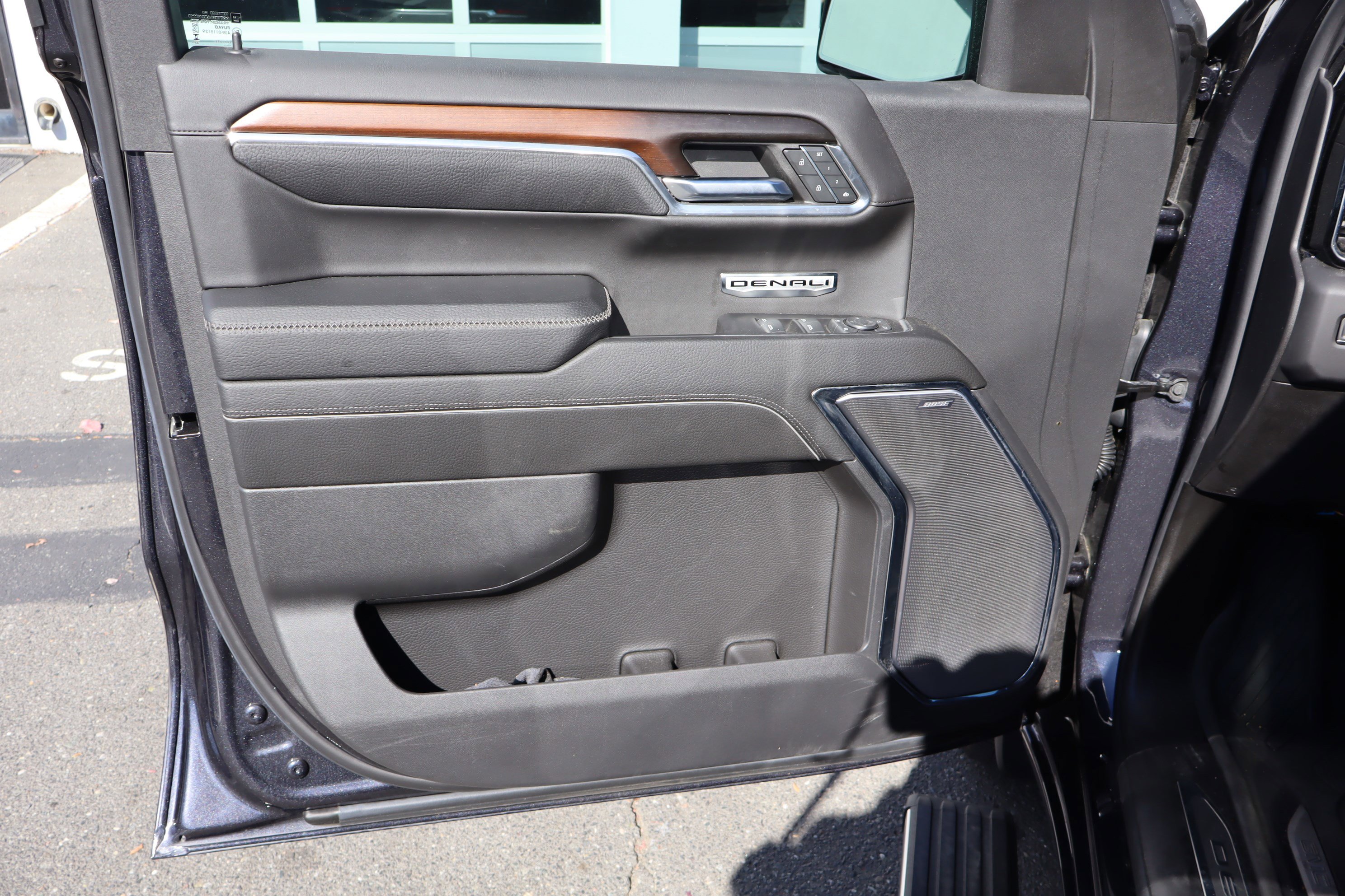 Used 2024 GMC Sierra 1500 Denali w/ Denali Reserve Package image 19