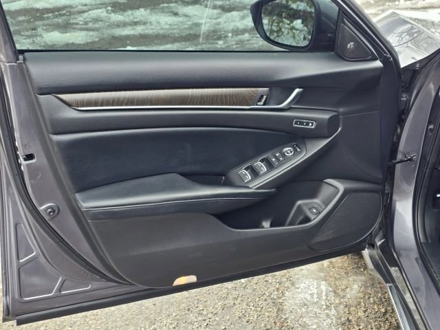 Used 2018 Honda Accord EX-L image 9