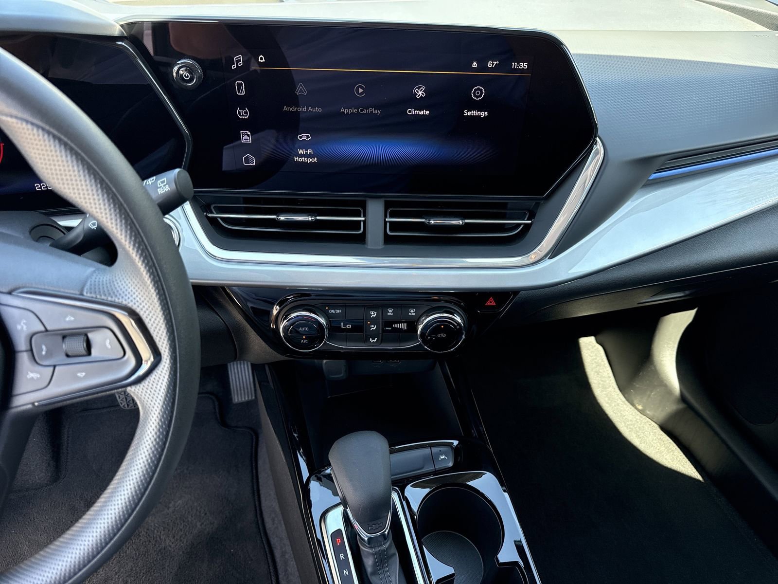 Used 2024 Chevrolet Trax LT FWD image 26