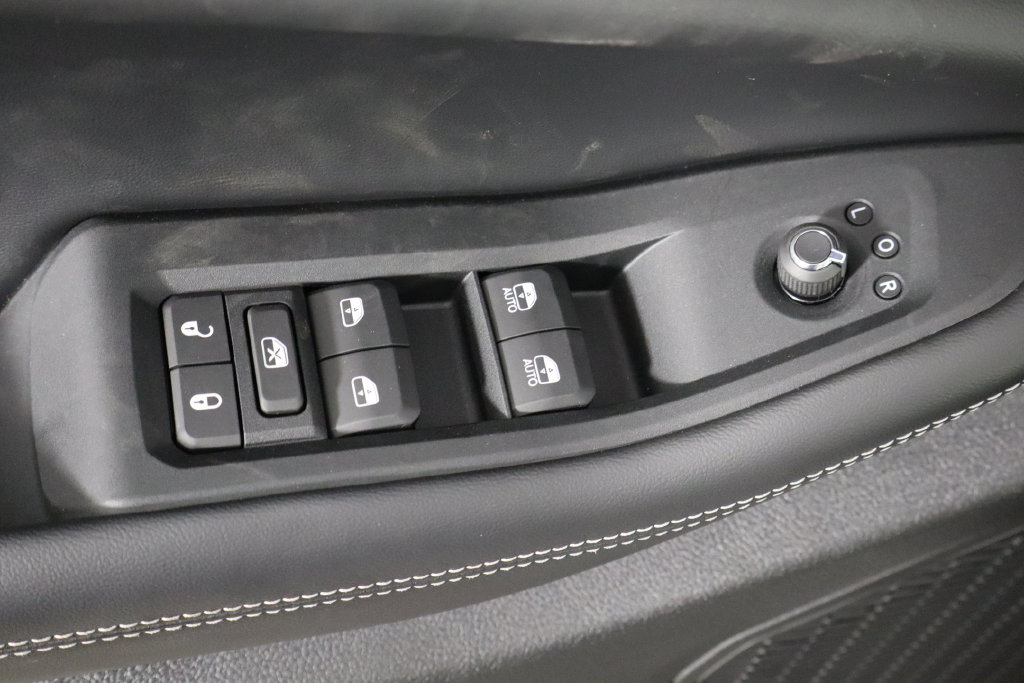 New 2026 Jeep Grand Cherokee Altitude AWD/4WD image 20