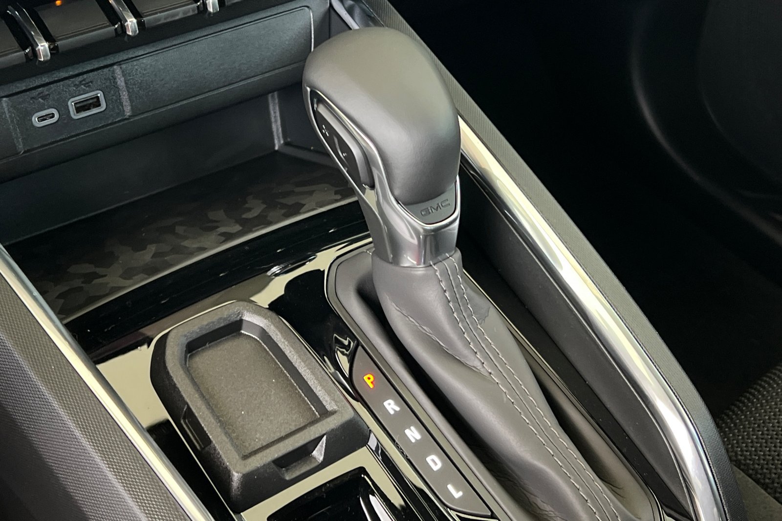 New 2026 GMC Canyon Elevation RWD image 23