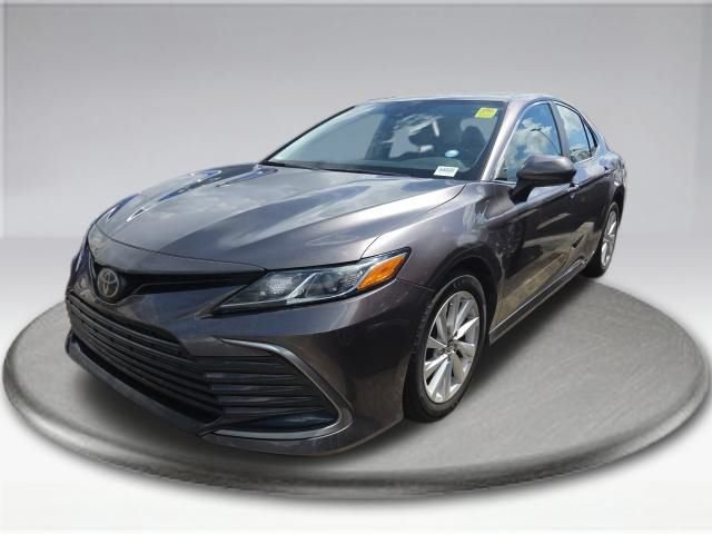 Used 2021 Toyota Camry LE FWD image 12