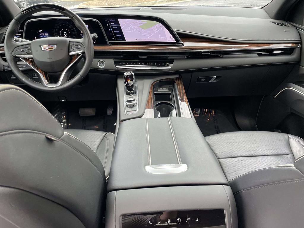 Certified 2024 Cadillac Escalade ESV Premium Luxury image 15