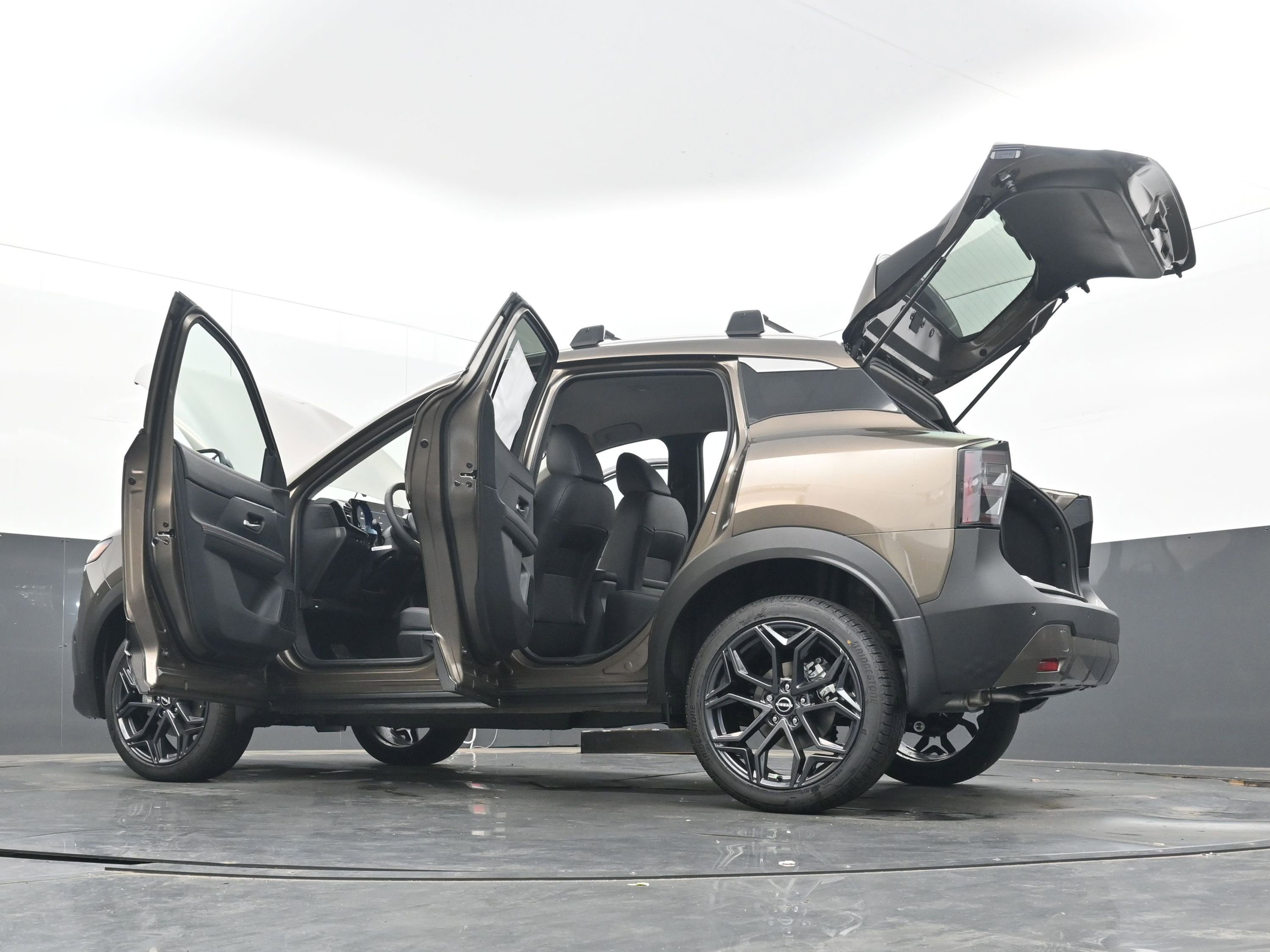 New 2026 Nissan Kicks SR image 42