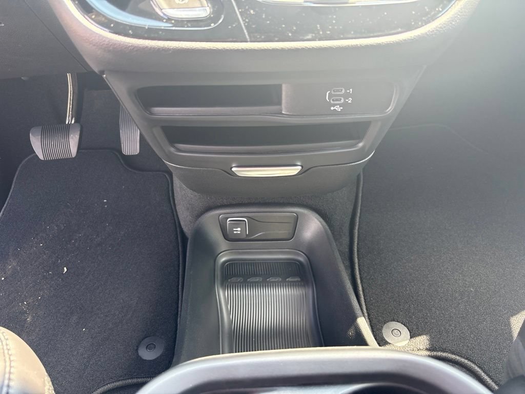 New 2027 Chrysler Pacifica Select FWD image 20
