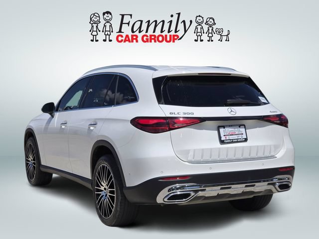 Used 2025 Mercedes-Benz GLC 300 4MATIC image 3