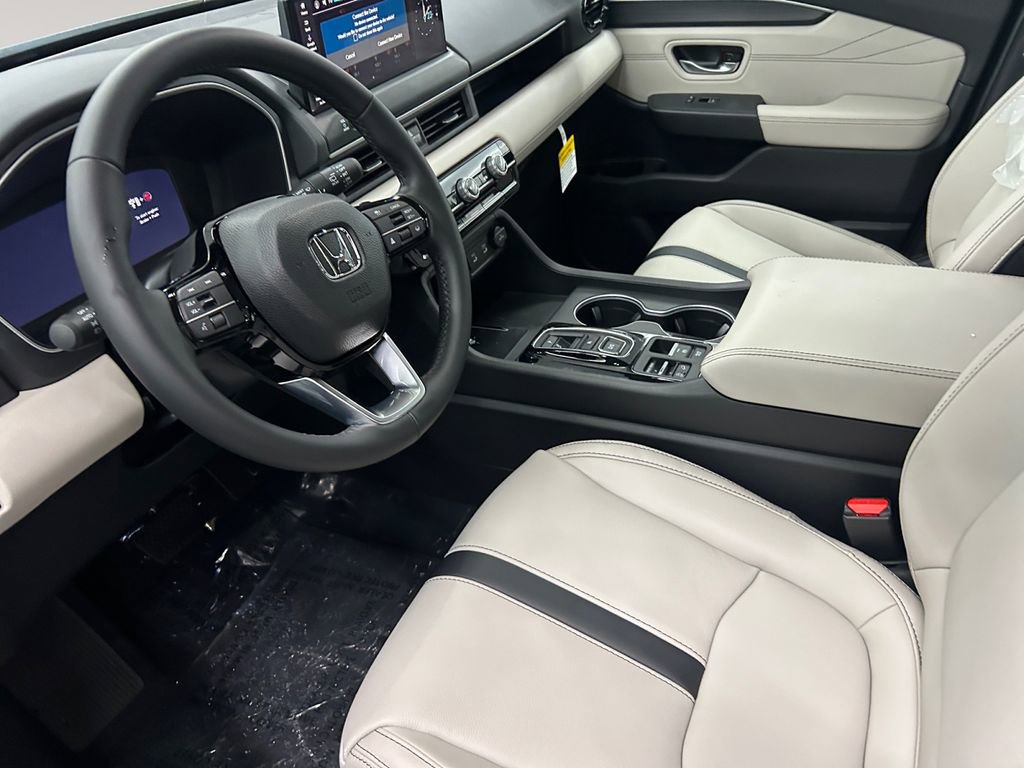 New 2026 Honda Pilot Touring image 10